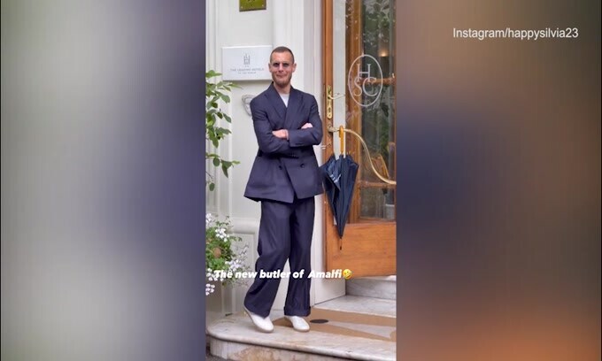 Maggiordomo, modello e ballerino: i tre mood virali di Alino Diamanti