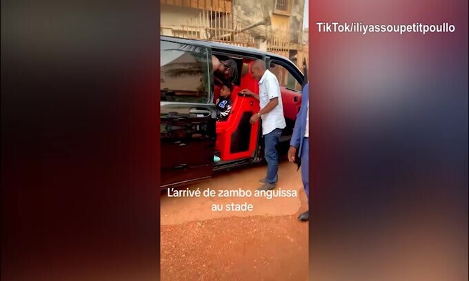 Napoli, Anguissa superstar in Camerun