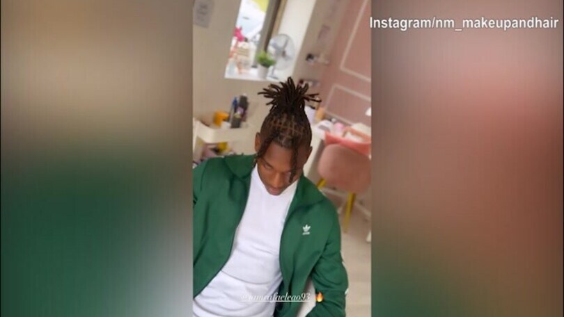 Milan, nuovo look per Rafa Leao: il video social