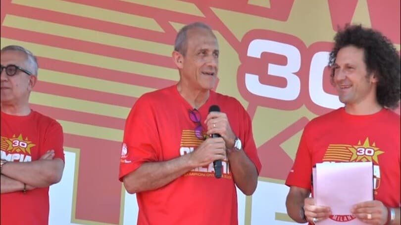 Basket, l'Olimpia Milano festeggia lo Scudetto con i tifosi