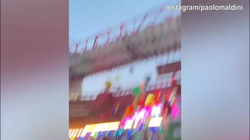 Milano, concerto Coldplay: a San Siro ci sono Maldini ed Ibra