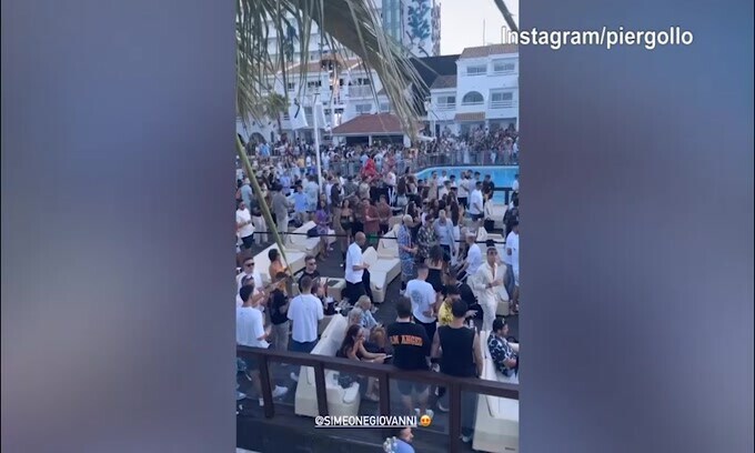 "Incredibile, proprio lui!": Gollini becca il Cholito a Ibiza