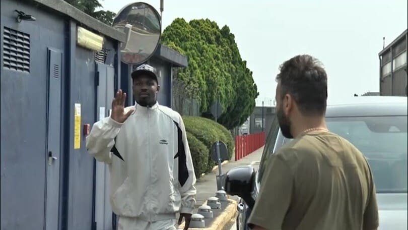 Inter, Thuram è atterrato a Linate: le immagini