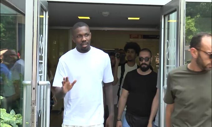 Inter, le visite di Thuram: il saluto ai tifosi