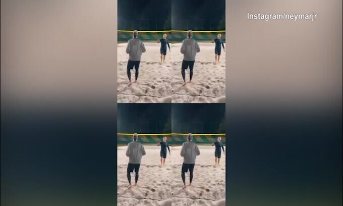 Pallone ed esercizi sulla sabbia: Neymar corre spedito