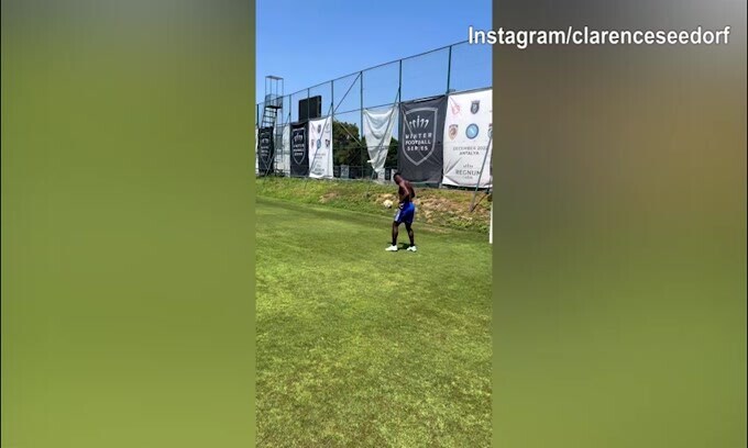 Seedorf, la classe non tramonta mai!
