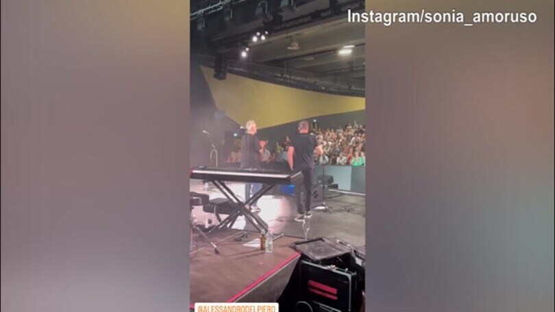 Del Piero al concerto di Russell Crowe: pubblico in delirio!