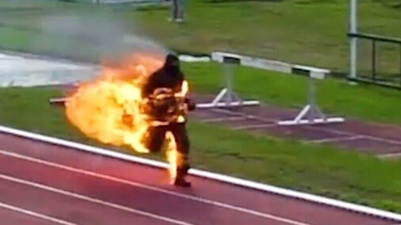 Jonathan Vero, l'incredibile record del mondo nei 100m col corpo in fiamme