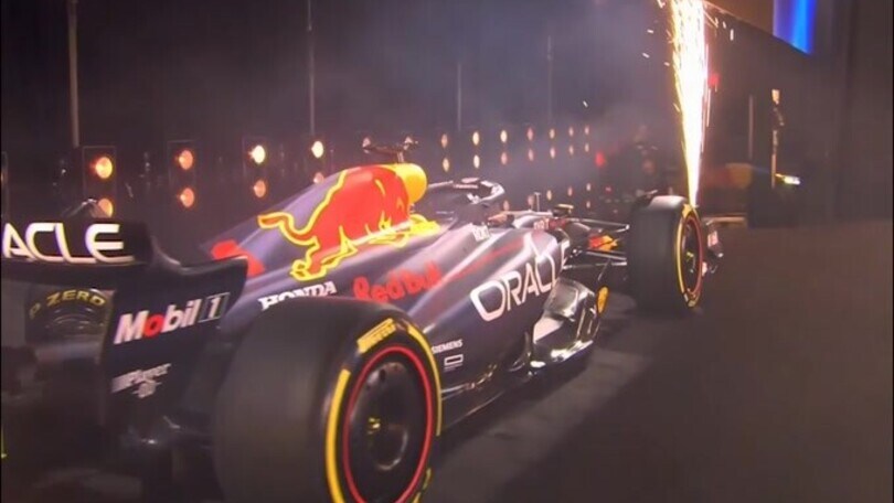 F1: Verstappen show, vince e domina in Austria. Leclerc 2°