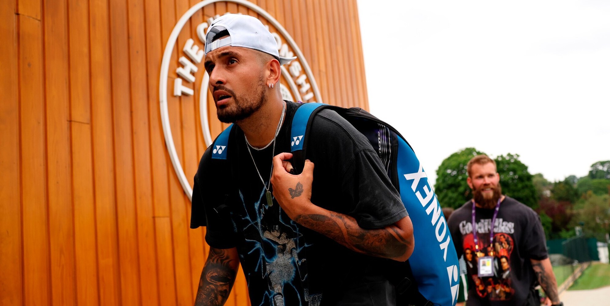Tennis, Kyrgios si ritira da Wimbledon: l'annuncio sui social