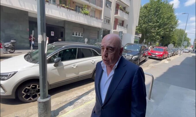 Galliani: "Gagliardini? Non gli ho ancora telefonato. Su Carlos Augusto..."