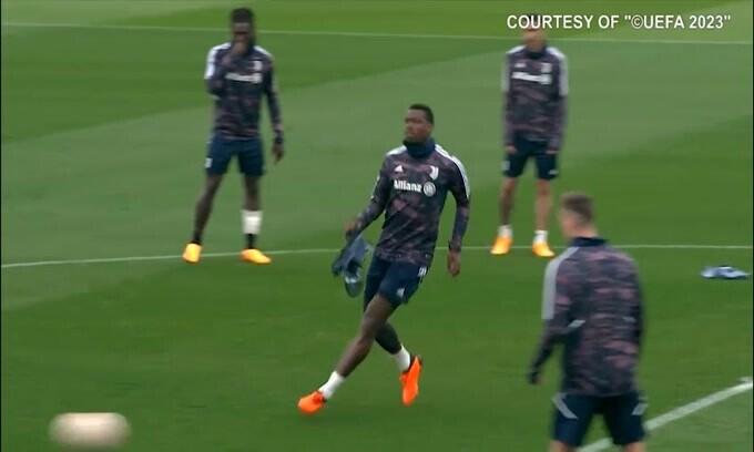 Juve, Pogba rientra dalle vacanze: visite e lavoro alla Continassa