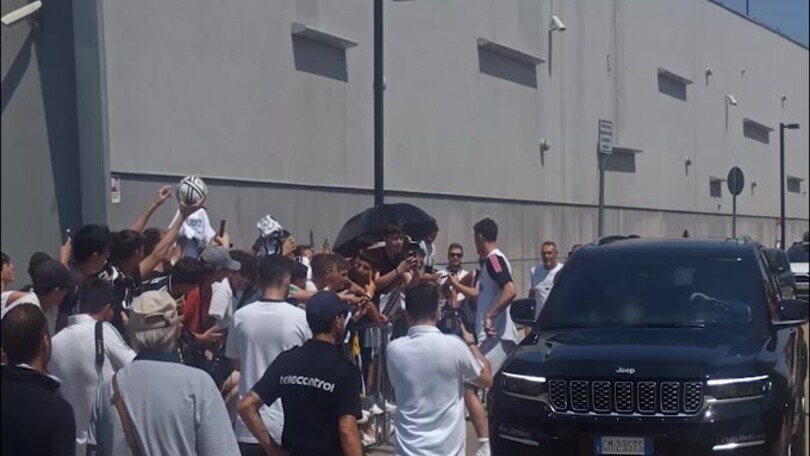 Juve, l'arrivo di Vlahovic: i tifosi impazziscono!