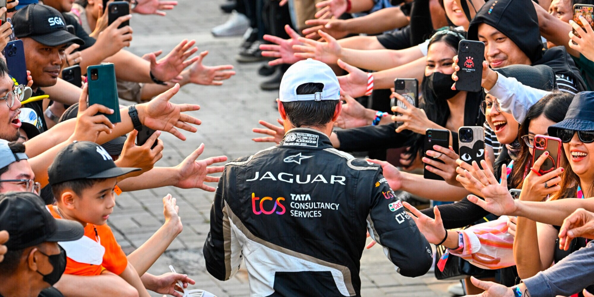 ePrix Jakarta, in gara 1 torna vince Wehrlein