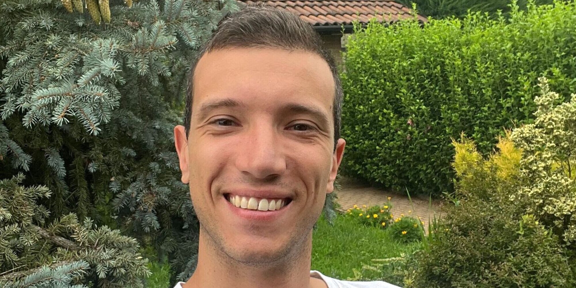 Daniele Mazzone firma per Cisterna