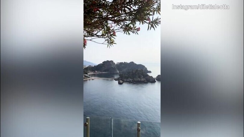 Mare e pace: il buongiorno di Diletta Leotta