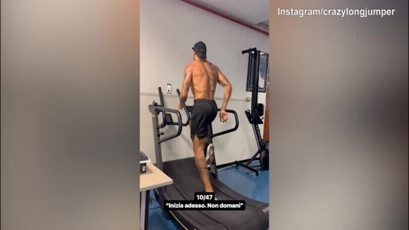 "Inizia adesso, non domani": Jacobs corre sul tapis-roulant