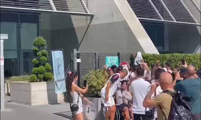 Juve, l'uscita di Bonucci: i tifosi acclamano!