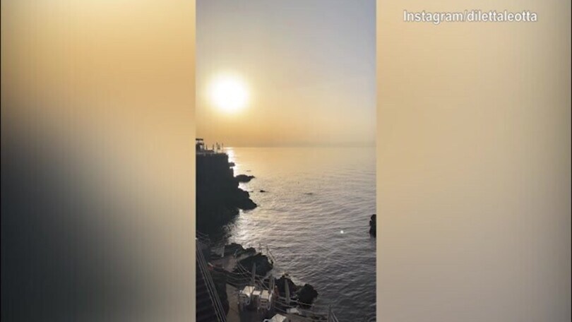 Alba sul mare: il buongiorno di Diletta Leotta