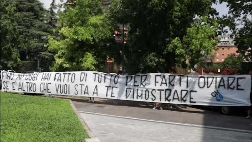 Inter, la Curva Nord a Cuadrado: "Hai fatto di tutto per farti odiare..."