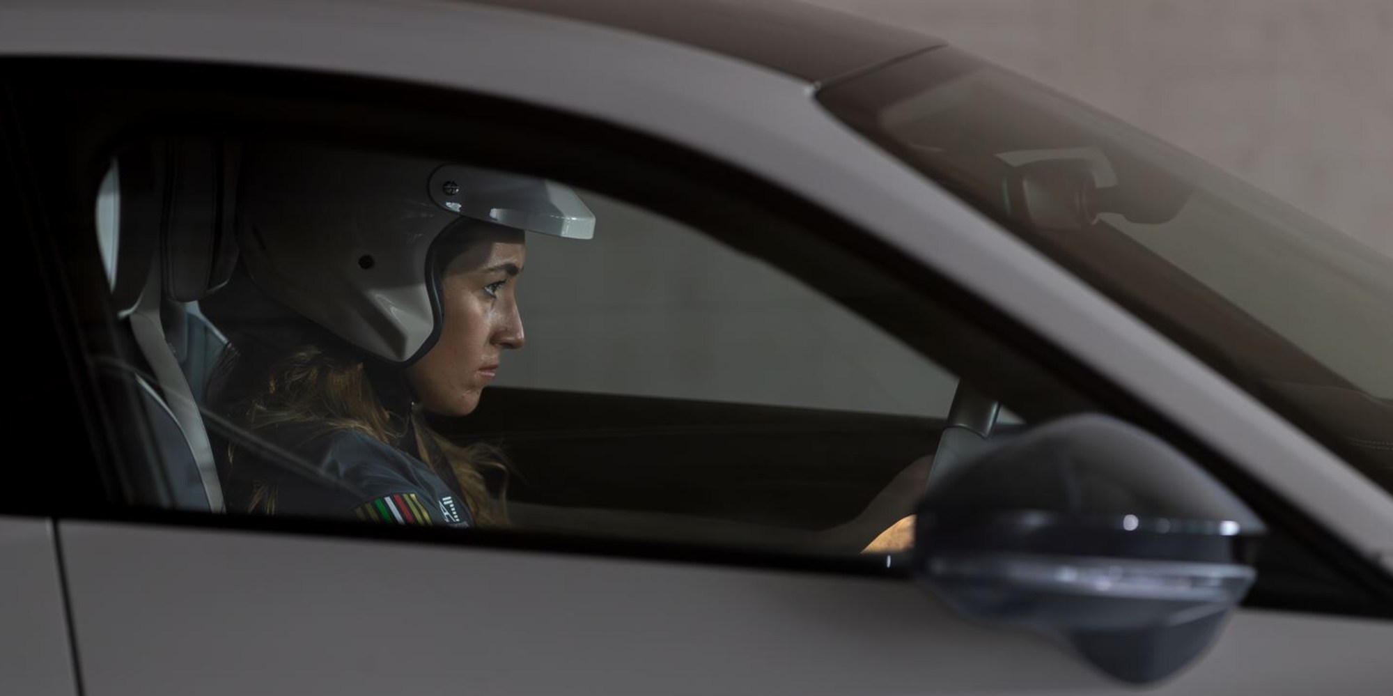 Dalle piste alpine all'autodromo di Imola: Sofia Goggia alla guida di Audi RS e-tron GT