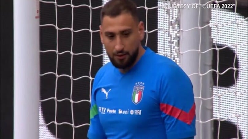 Grande spavento per Donnarumma e la compagna: legati e rapinati
