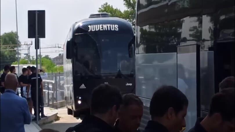 La Juve parte per la tournée negli USA: le immagini
