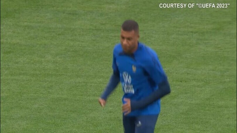 Psg, clamoroso: Mbappé escluso dai convocati per la tournée