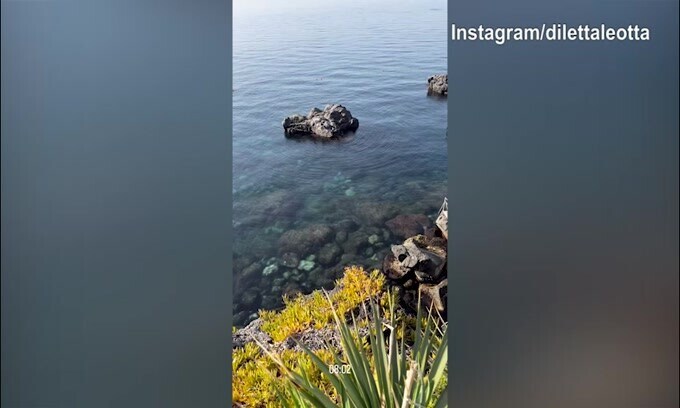 Diletta Leotta, tuffo in acqua: sembra una sirenetta...