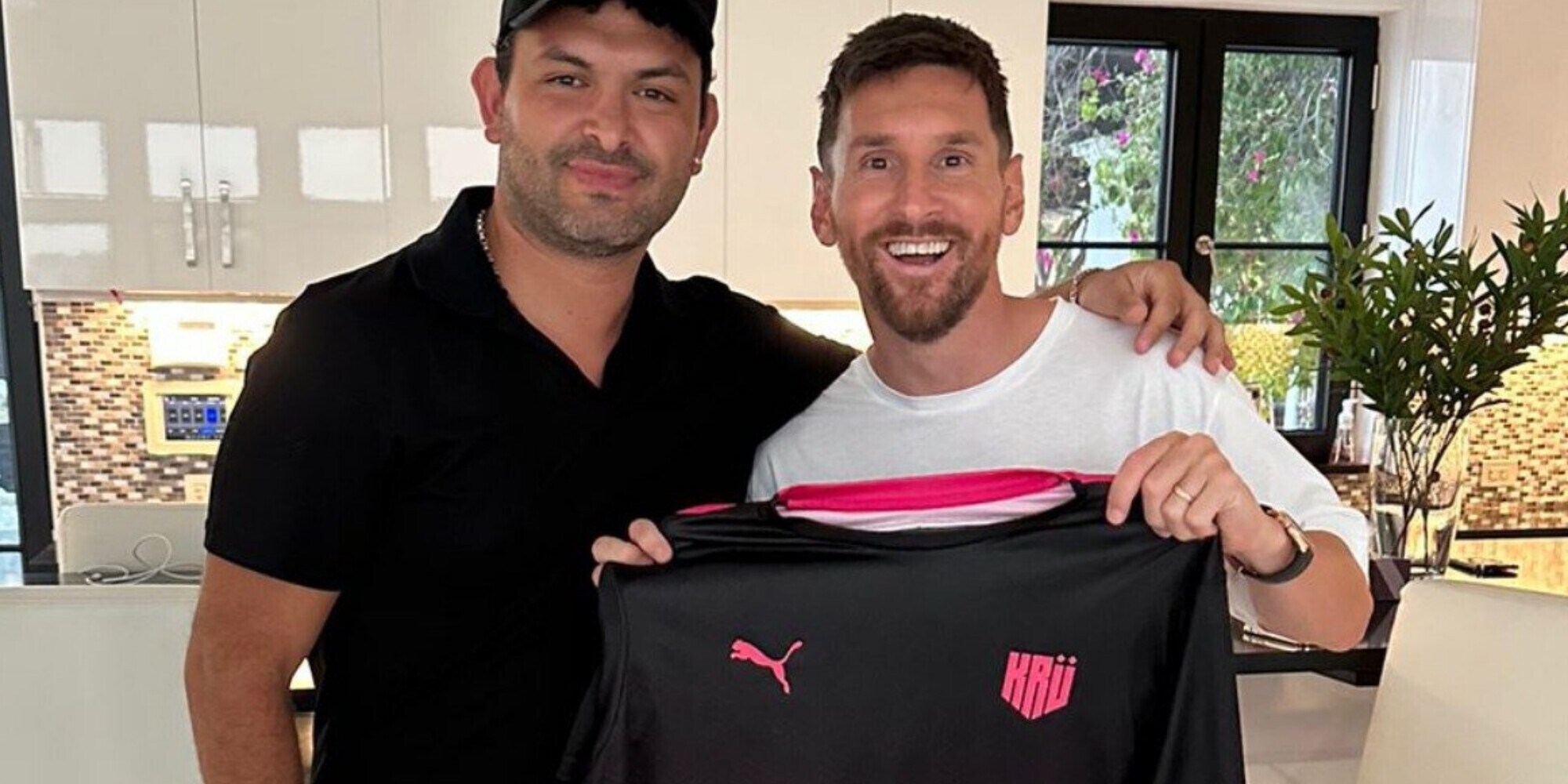 Messi tifa Kru, il team esports di Aguero