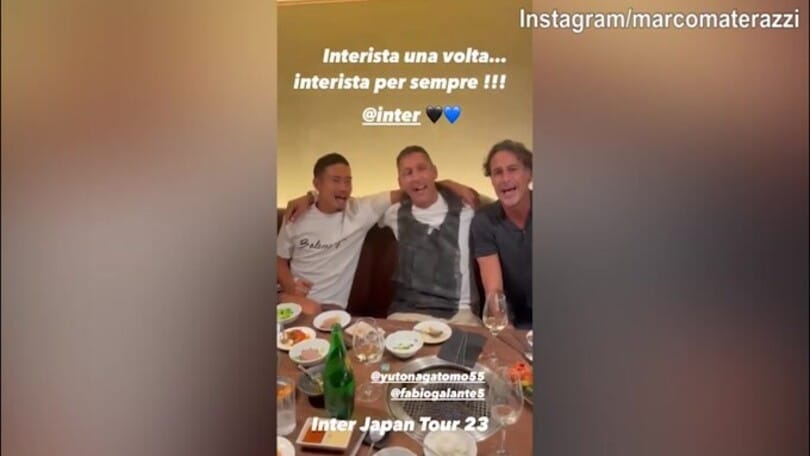 Rimpatriata Inter a tavola: Nagatomo canta "Pazza Inter amala" con Materazzi