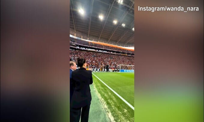 Galatasaray, presentazione Icardi: l'accoglienza è da brividi per Wanda