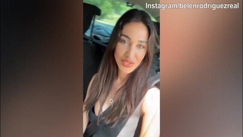 Un bel sorriso ed il ritorno social: ecco Belen Rodriguez