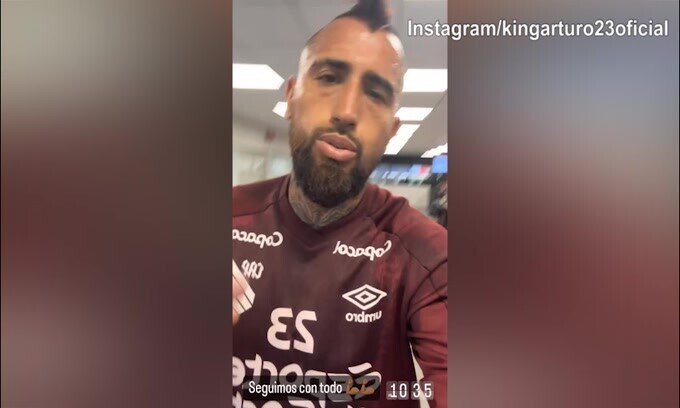 Vidal al lavoro in palestra: tanto sudore per il cileno!