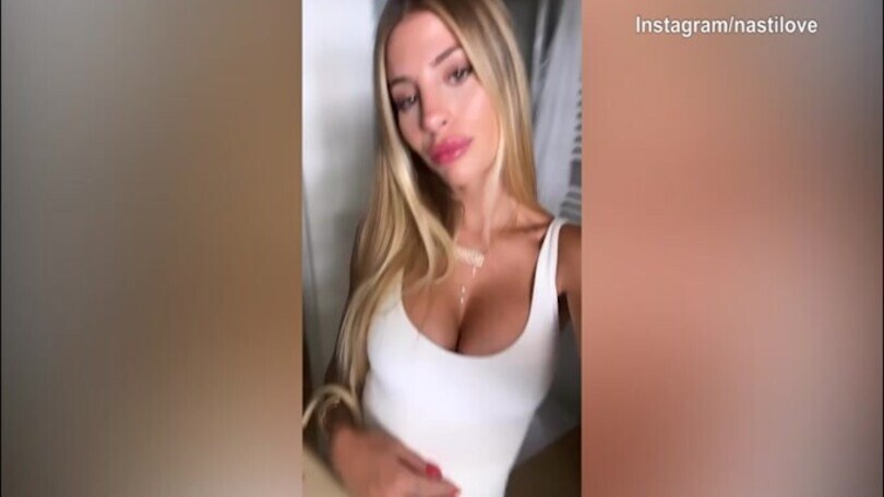Chiara Nasti, il vestitino bianco manda in tilt Instagram
