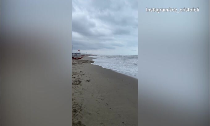 Nuvole su Forte dei Marmi: Lady Hernandez si gode Theo Jr