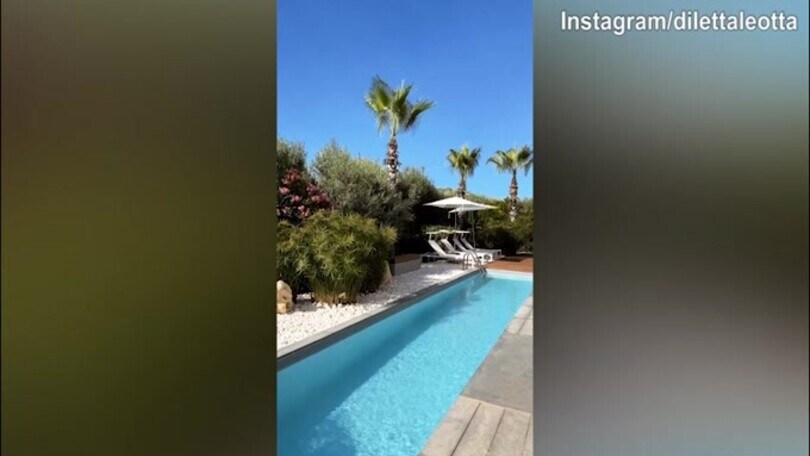 Sicilia, Diletta e Lillo Leotta a bordo piscina