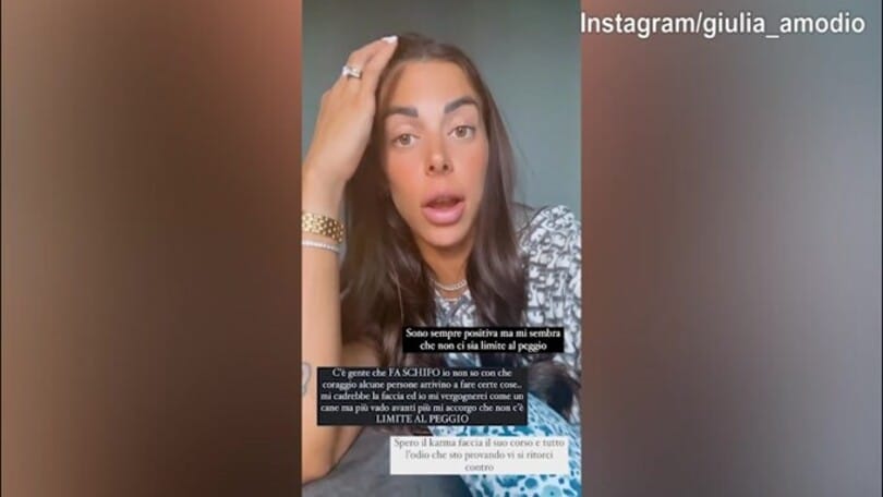 Lady Sensi si sfoga: "La gente fa schifo..."