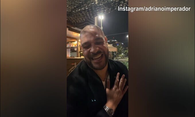 Adriano ed il messaggio sulle note di Ramazzotti: "Amo l'Italia"