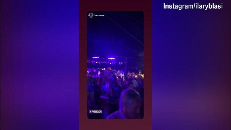 Ilary e Bastian, nottata in discoteca