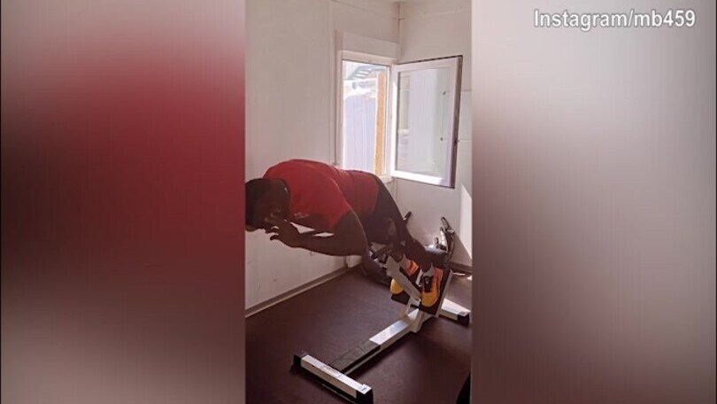 Balotelli non conosce soste: a Ferragosto l'attaccante lavora in palestra
