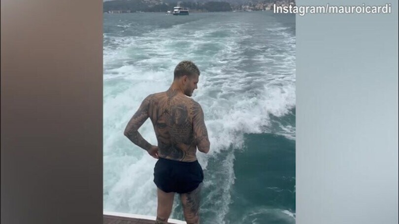 Icardi innamorato di Istanbul: l'argentino si gode la città dal Bosforo