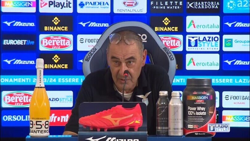 Sarri show: "Scandalo mercato aperto durante il campionato"
