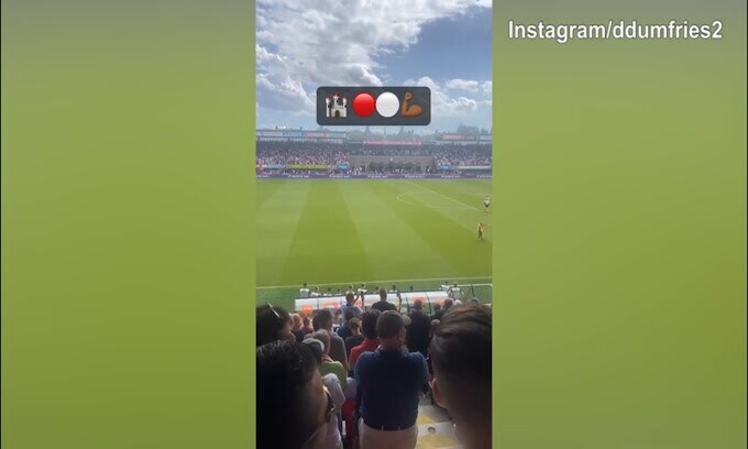 Olanda, Dumfries allo stadio per vedere lo Sparta Rotterdam