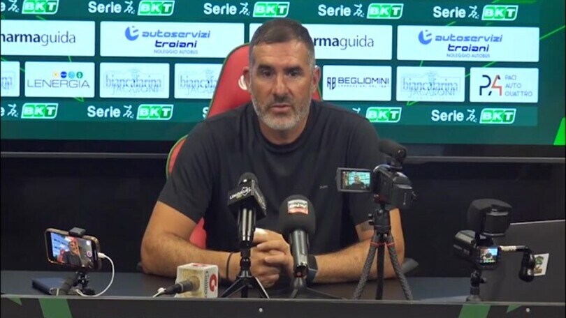 Lucarelli: "Pesano errori arbitrali su questa gara"