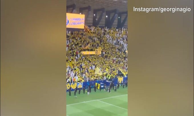 Al Nassr qualificato alla Champions asiatica: la festa ripresa da lady Ronaldo
