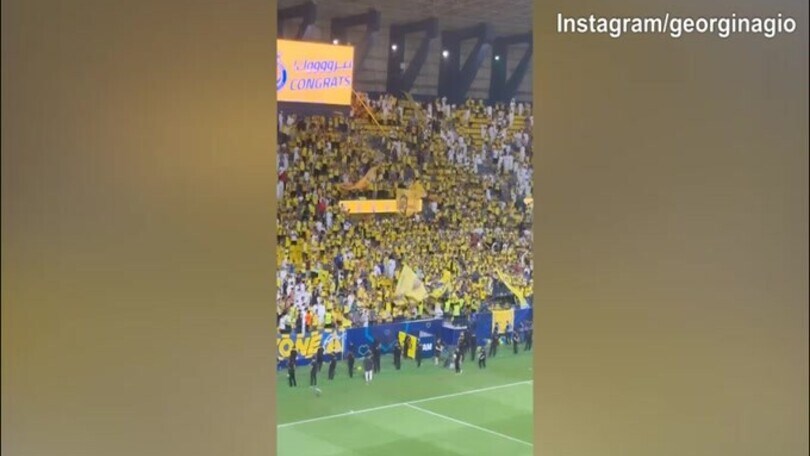 Al Nassr qualificato alla Champions asiatica: la festa ripresa da lady Ronaldo