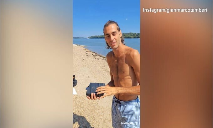 Tamberi si tuffa nel Danubio: ecco il motivo