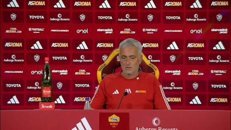 Mourinho: "Pinto mi ha detto che lavorerà forte sull'attaccante"