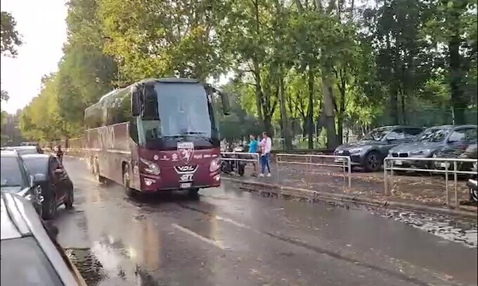 Milan-Torino, l'arrivo del pullman del Toro